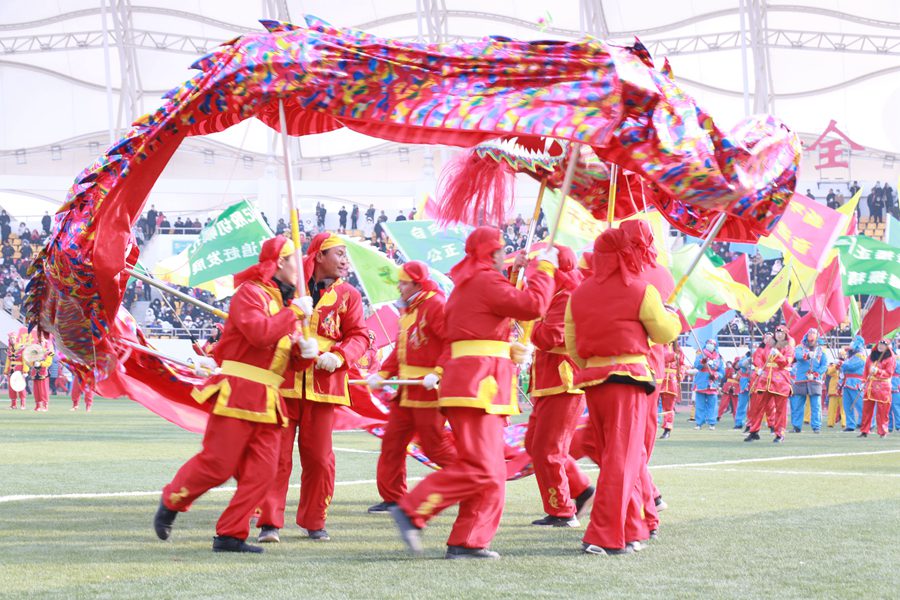 春節社火展演活動。定西市融媒體中心供圖