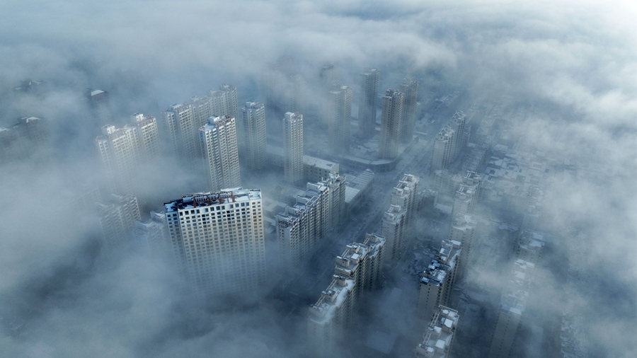 氤氳入畫 甘肅榆中現平流霧景觀