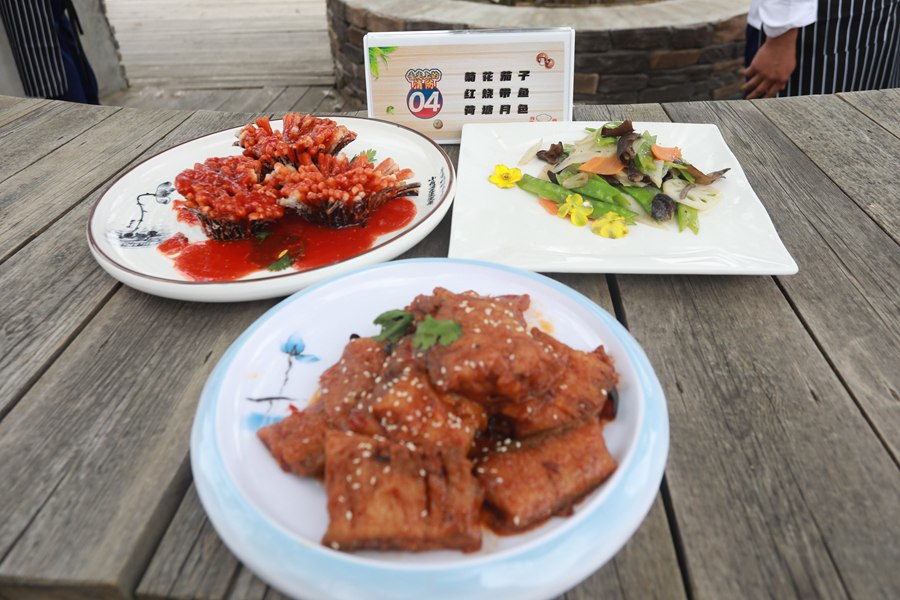 制作好的菜品。楊小強攝