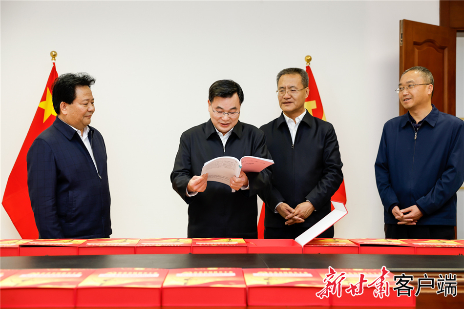 　　11月7日，省委書記、省人大常委會主任胡昌升在省委直屬機關工委、省委政策研究室調研。新甘肅·甘肅日報記者 孟捷