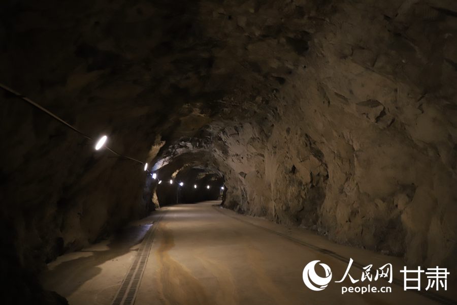 國網甘肅劉家峽水電廠原330千伏開關洞舊址。人民網記者 高翔攝