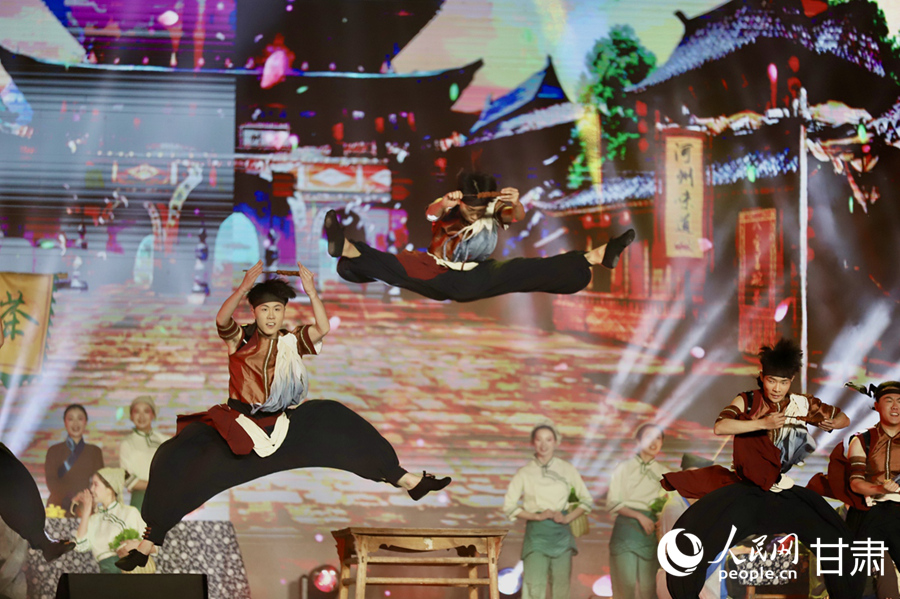 開幕式文藝表演。人民網記者 焦隆攝