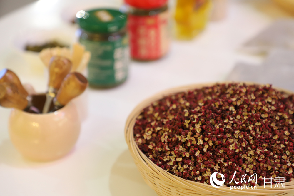 武都花椒。人民網記者 邵蘭攝