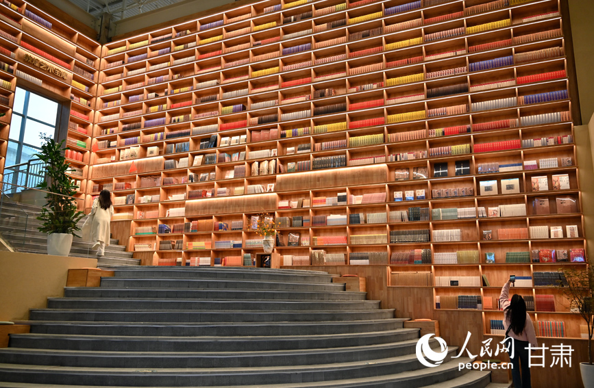 甘肅敦煌：閑置廠房“變身”文化新地標【2】